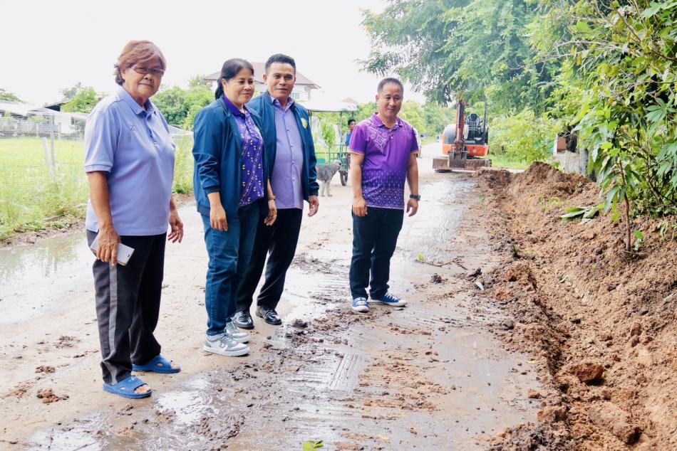 ลงพื้นที่ตรวจติดตามดูการแก้ไขปัญหาการร้องเรียน ร้องทุกข์ของชาวบ้าน บ้านหนองตาไก้ หมู่ที่ 17 