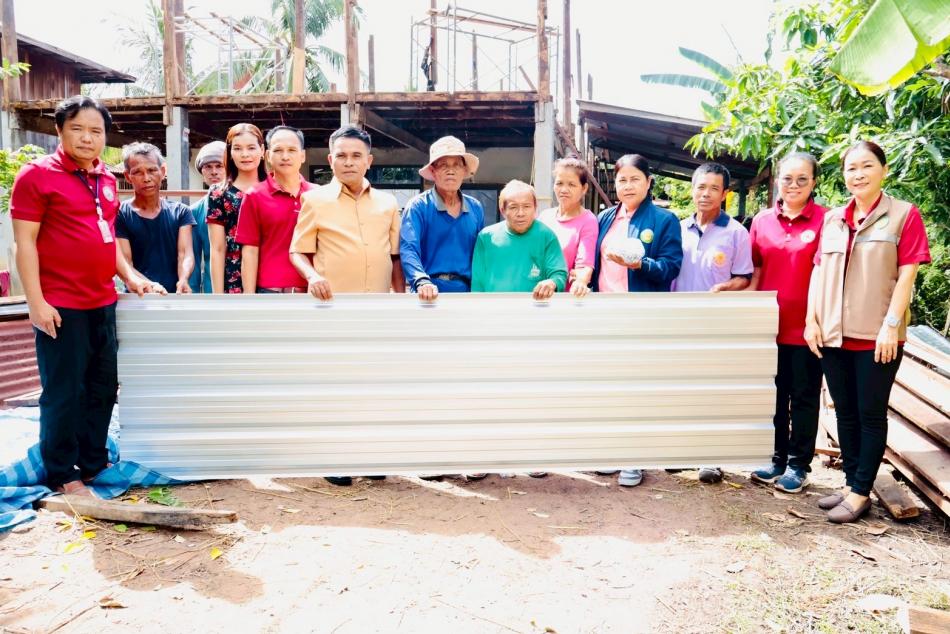 มอบวัสดุอุปกรณ์ในการช่วยเหลือซ่อมแซมที่อยู่อาศัยของผู้พิการ ในพื้นที่ตำบลสีแก้ว 