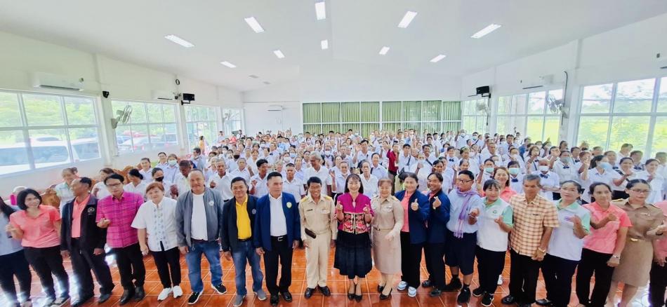 พิธีเปิดโครงการโรงเรียนผู้สูงอายุ ใส่ใจรอบรู้ ดูแลสุขภาพ ไม่ลืม ไม่ล้ม ไม่ซึมเศร้า กินข้าวแซบ 