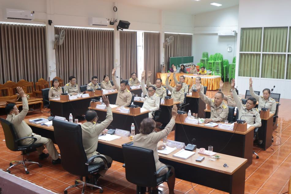 ประชุมสภาเทศบาลตำบลสีแก้ว สมัยสามัญ สมัยที่ 3 ครั้งที่ 3  ณ  ห้องประชุมสภาเทศบาลตำบลสีแก้ว