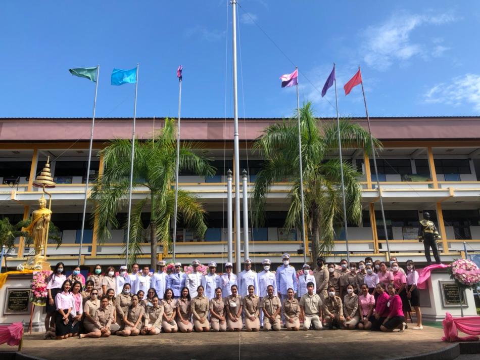 กิจกรรมงานพิธี “วันปิยมหาราช” ประจำปี 2565 ณ บริเวณลานพระบรมรูป รัชกาลที่ 5 อาคารพลาญชัยฯ อนุสรณ์ โรงเรียนเตรียมอุดมศึกษาพัฒนาการ ร้อยเอ็ด 